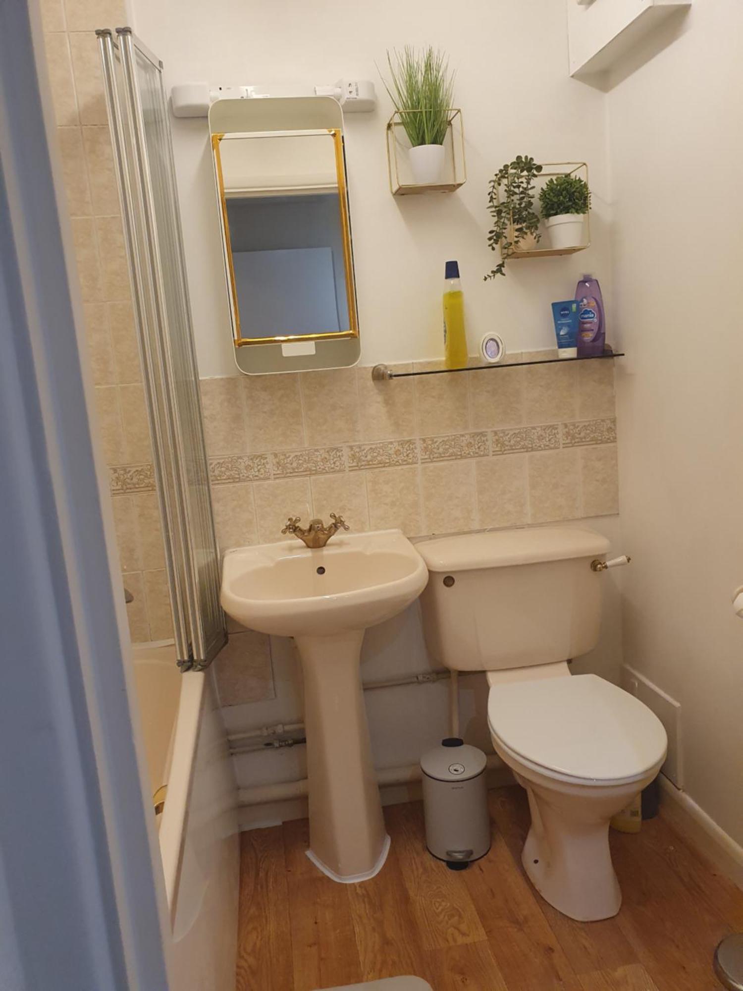 Lovely 1Bedrood Apartment Guildford Zewnętrze zdjęcie