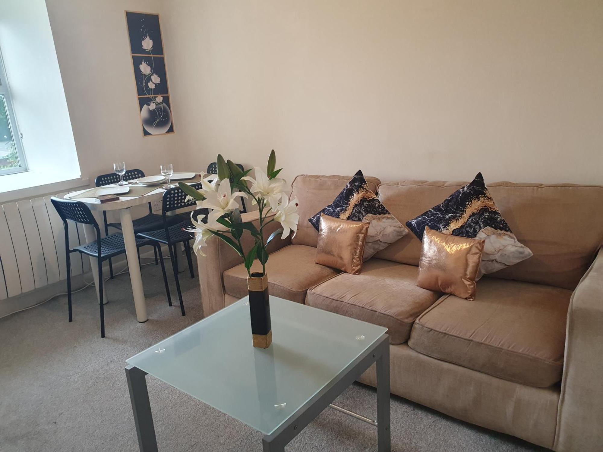 Lovely 1Bedrood Apartment Guildford Zewnętrze zdjęcie