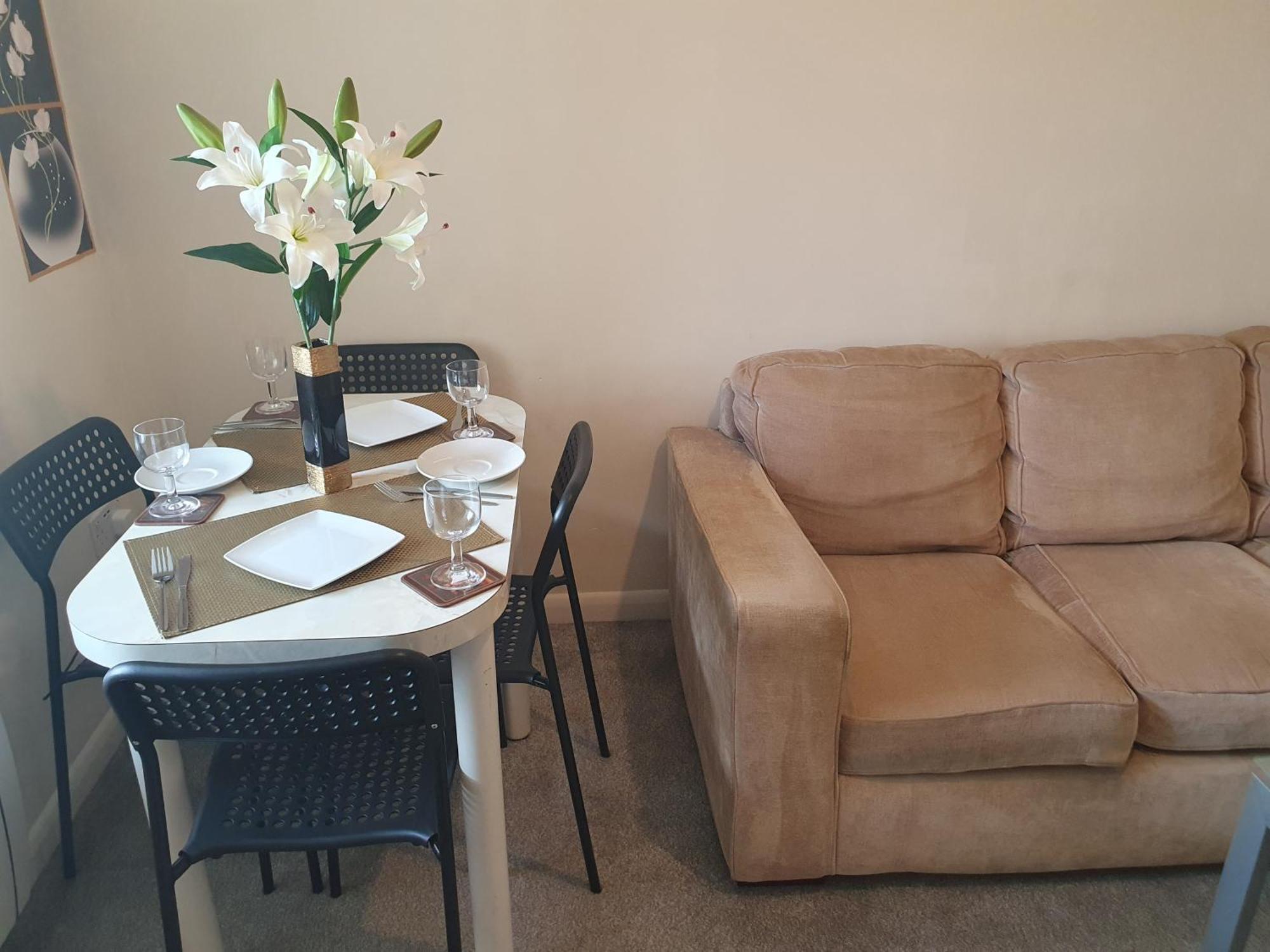 Lovely 1Bedrood Apartment Guildford Zewnętrze zdjęcie