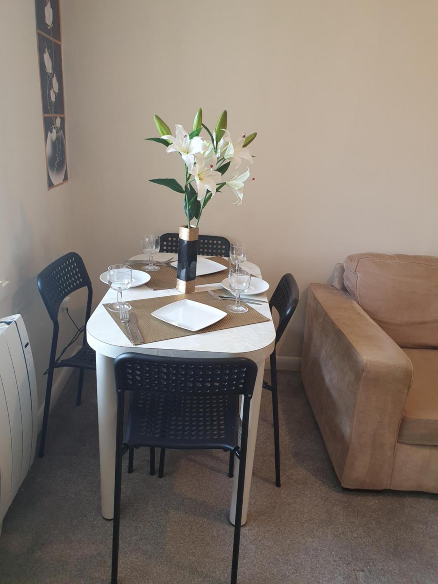 Lovely 1Bedrood Apartment Guildford Zewnętrze zdjęcie